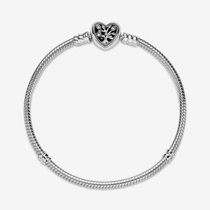 Pandora Moments Family Tree Heart Clasp Snake Chain Bracelet