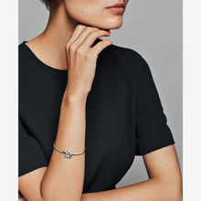 Load image into Gallery viewer, Polished Crown O Carriage Charm