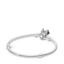 Load image into Gallery viewer, Pandora Disney Shimmering Minnie Portrait Bracelet